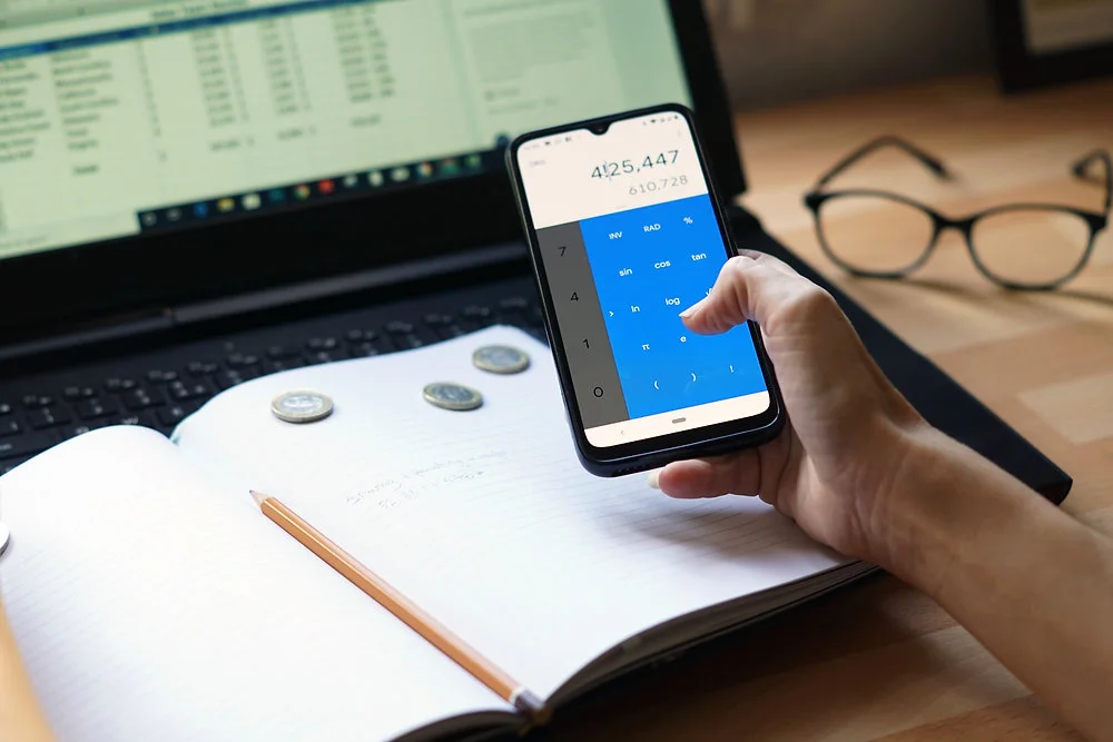3 Formas de Ganhar Dinheiro com Seu App (Mesmo Que Ele Ainda Esteja em Desenvolvimento!)
